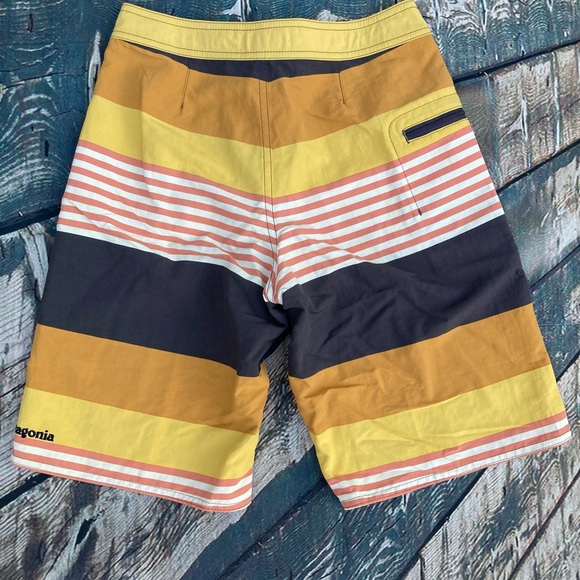 💙 Patagonia Boy’s wavefarer Boardshorts - Picture 7 of 8